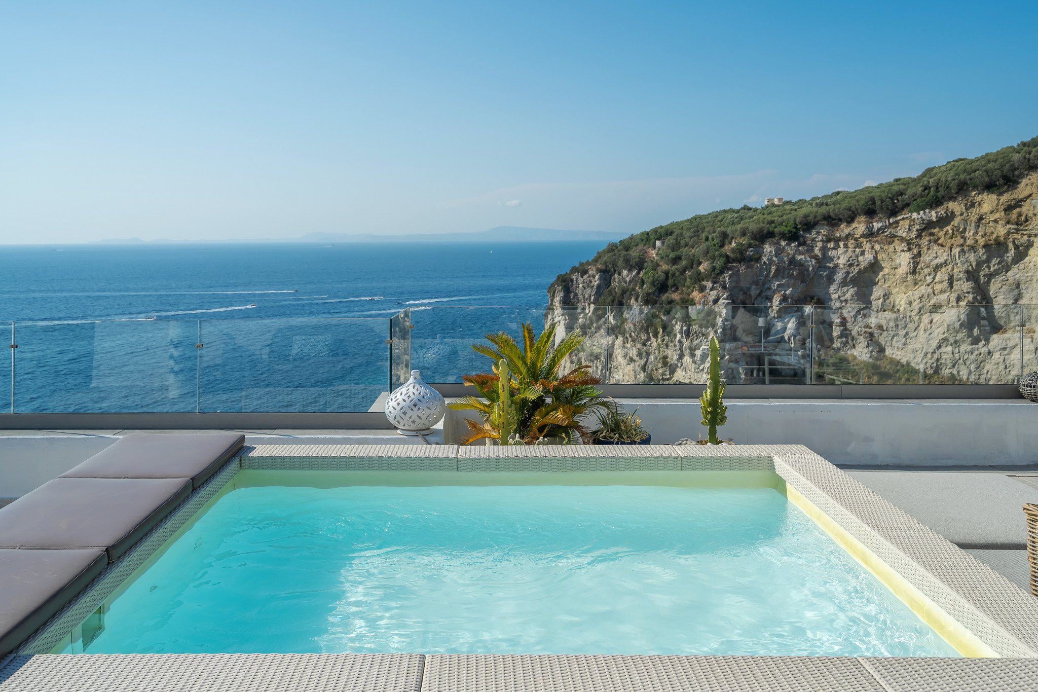 Poolside life at La Balena Blu